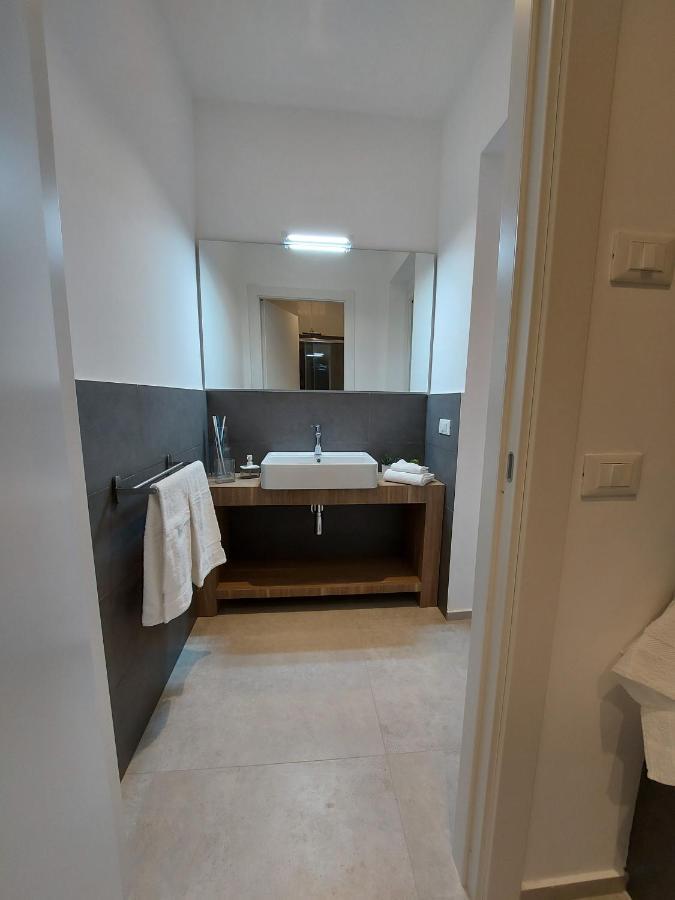 Via Fardella 204 *